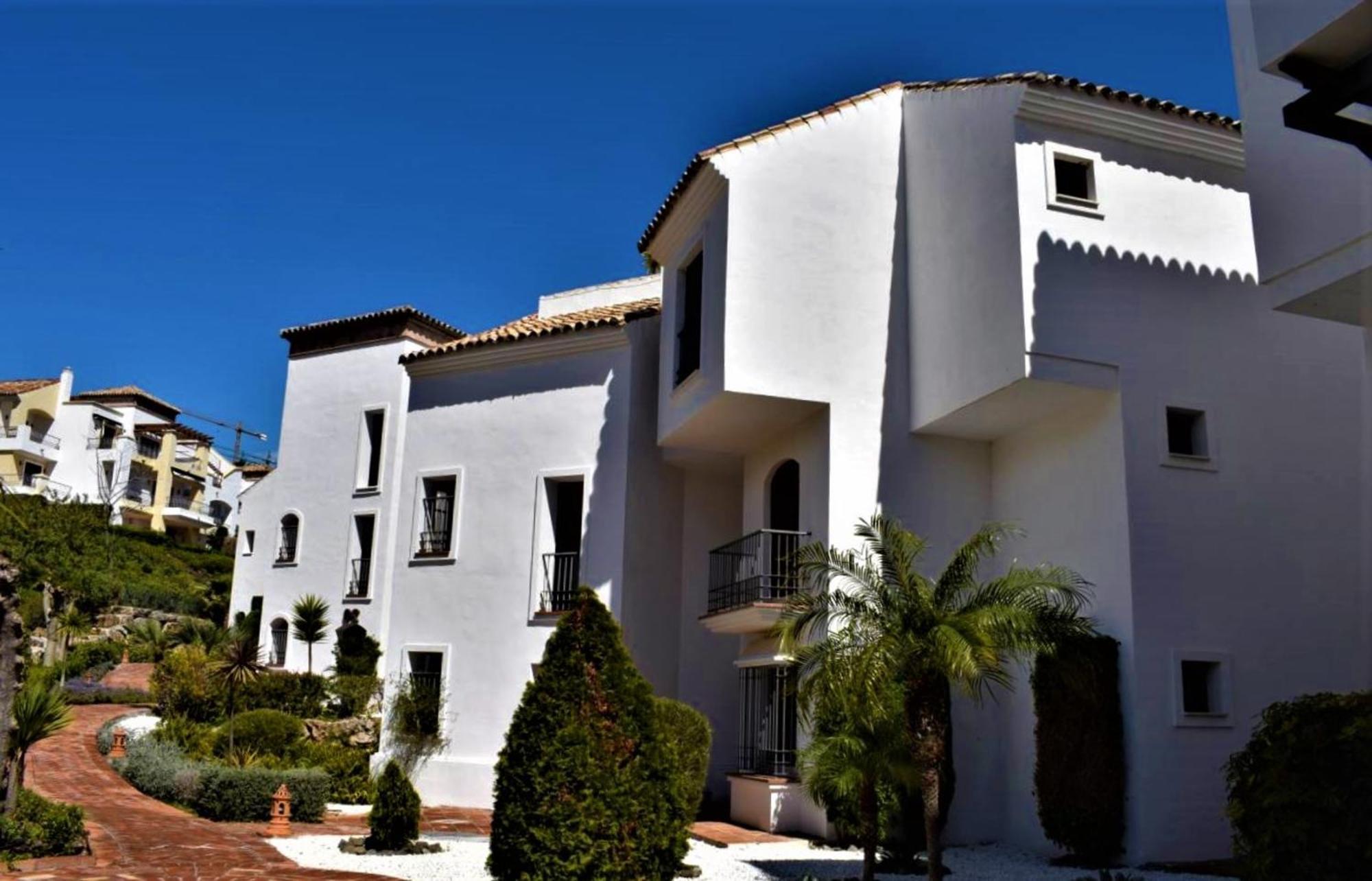 Superior 3Br Golfla Apartment Minutes From Puerto Banus & Marbella Малага Екстериор снимка